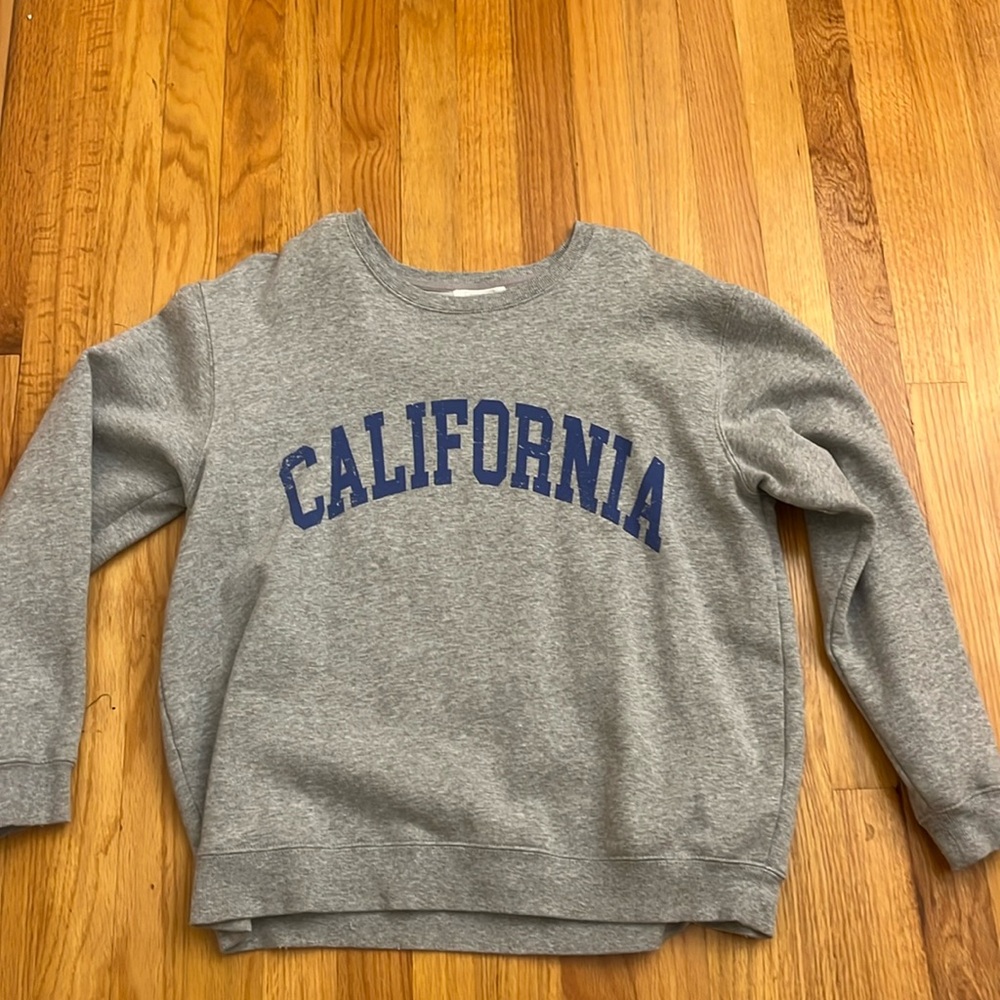 California sweatshirt
Fleece- lined